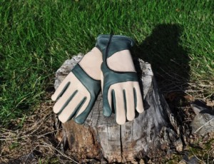 garden gloves by Fields & Lane