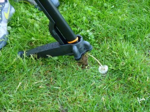 Uproot weeder from fiskars