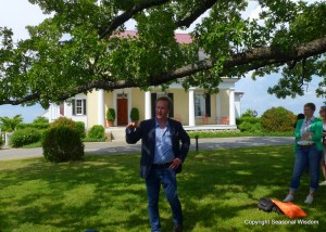 P. Allen Smith's home-front of house