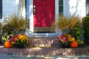 A fall garden on the front steps