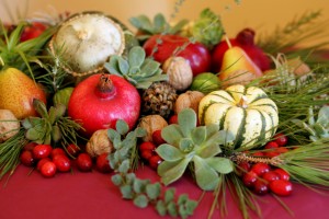 This seasonal tablescape looks good until Christmas Day.
