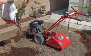 Troy-Bilt Bronco Axis Tiller